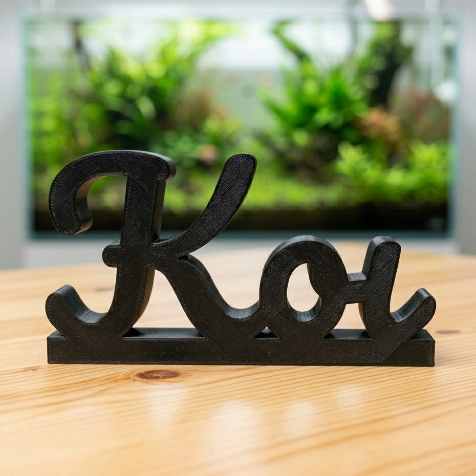 KOI Deko Schriftzug: Eleganz und Symbolik - DS+